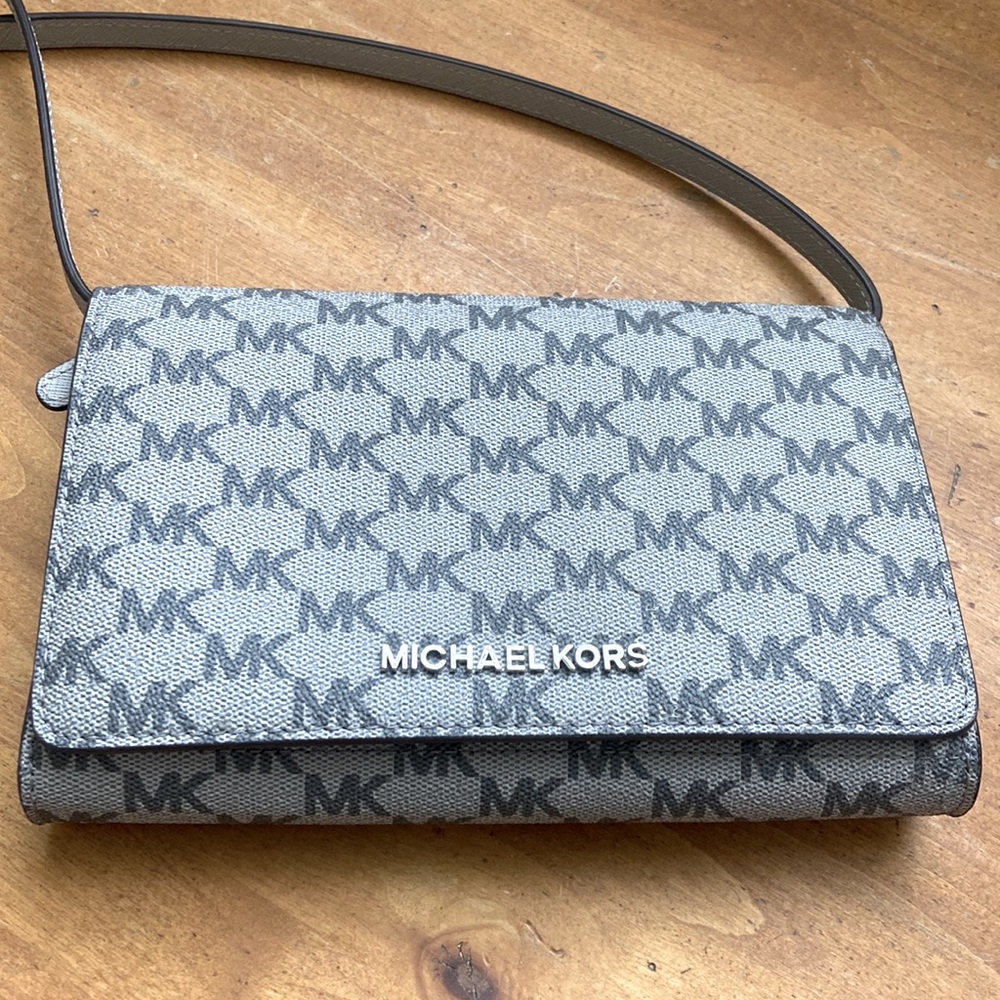 Michael Kors Crossbody